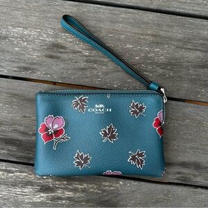 Coach Floral Corner-zip Wristlet in Teal